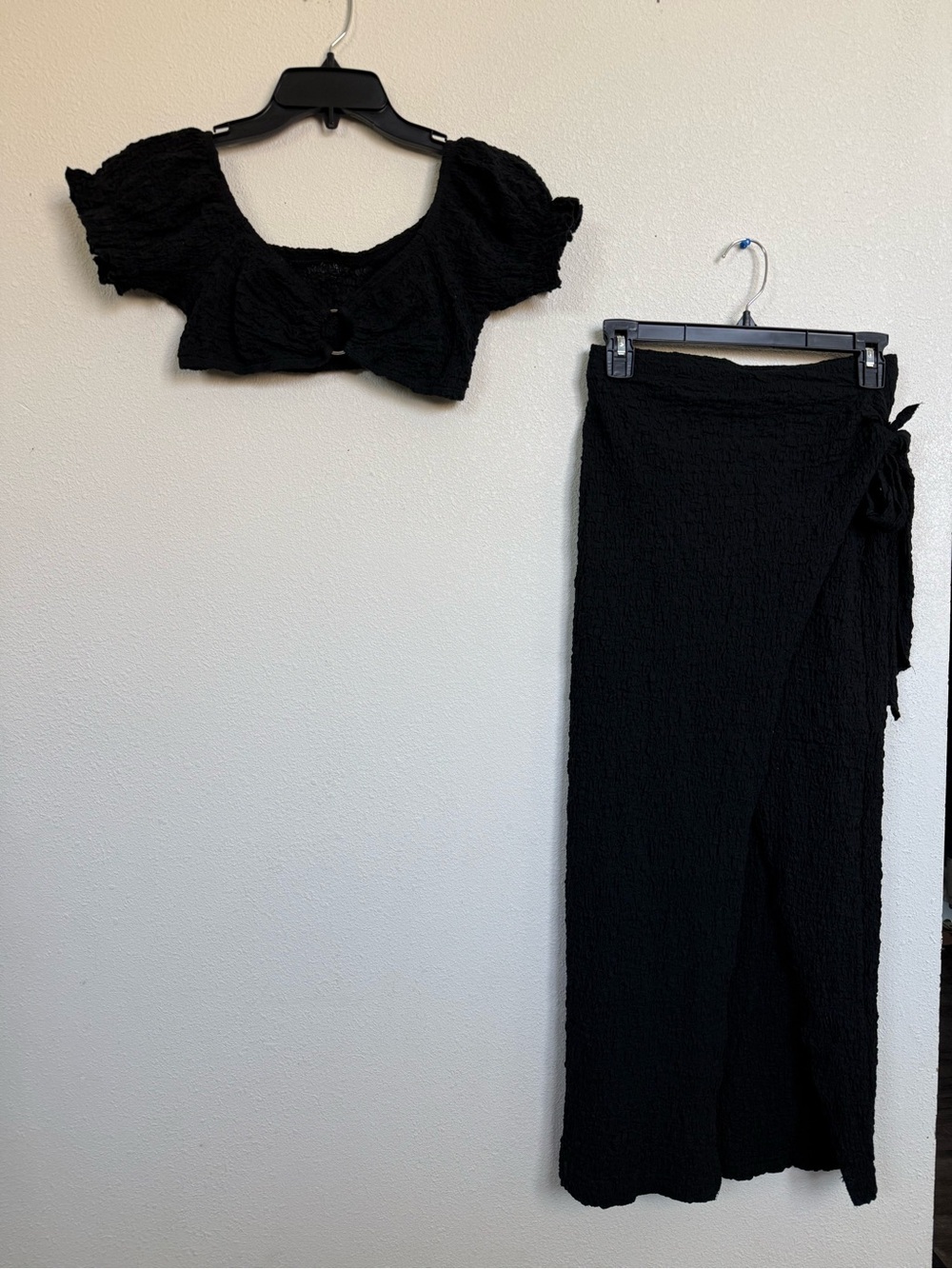 Black Textured Two Piece Set Crop Top & Wrap Midi Skirt Boho Resort - Picture 2 of 11